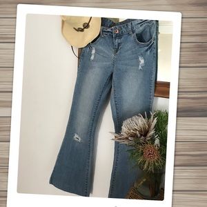 Cute BILLABONG FLARE Denim Jeans!